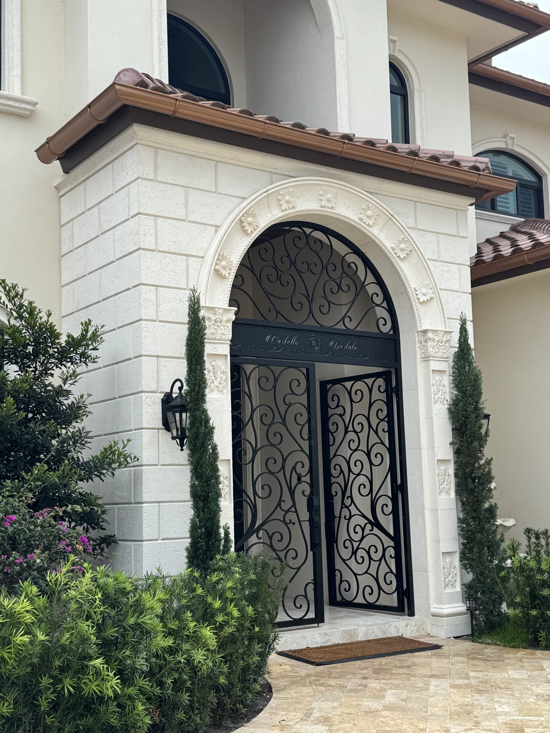 Molding & Cornices