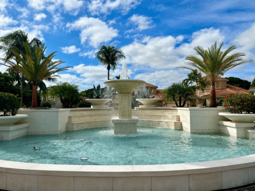 Commercial Water Fountain